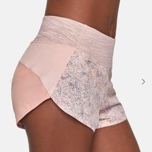 Outdoor Voices Hudson Shorts - pebbled rose XS